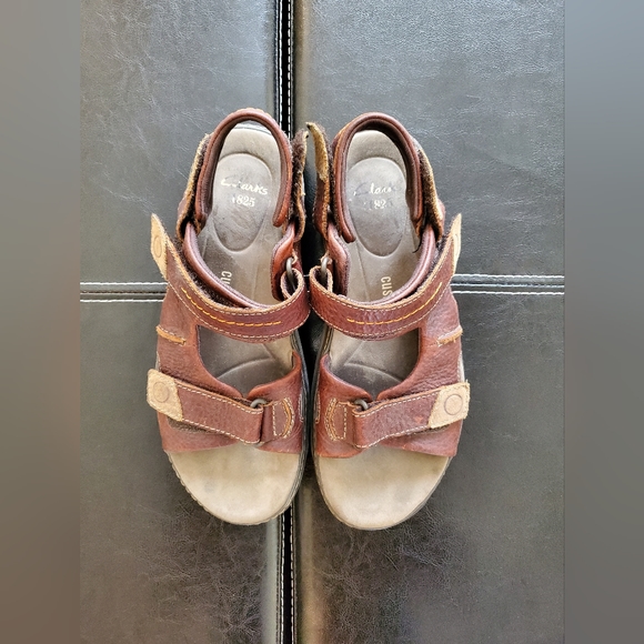 Clarks Raffe Coast Sandals - Picture 4 of 10